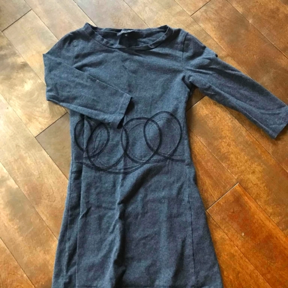 Women sweater new never worn XS quebec designer